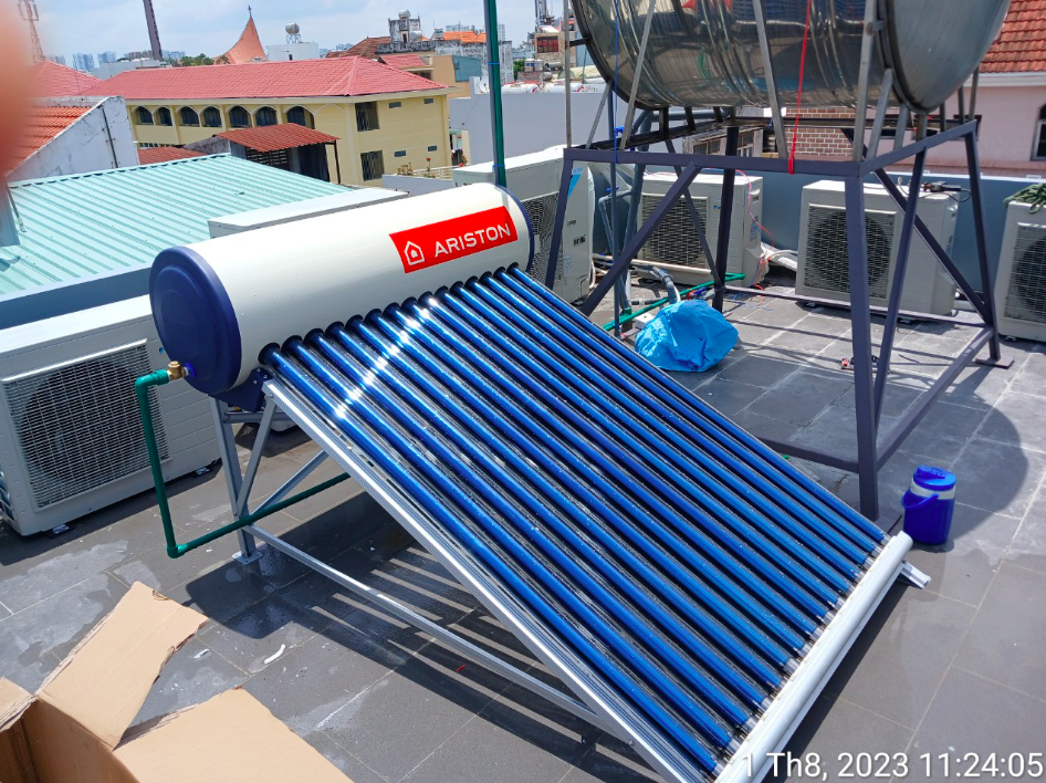 Máy năng lượng mặt trời